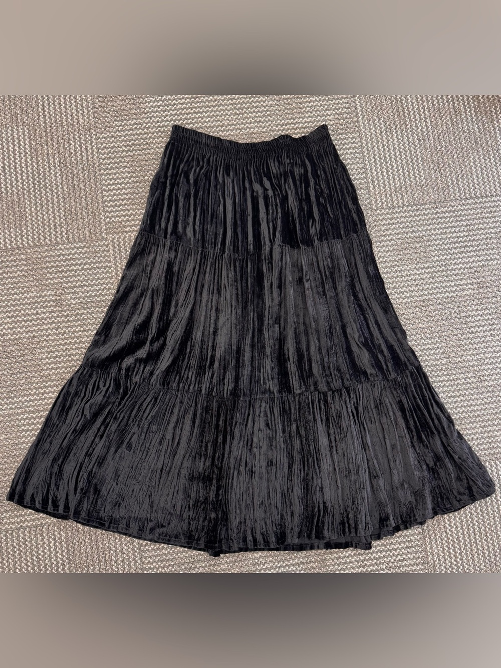 Orvis Vintage Black Crushed Velvet Tiered Maxi Skirt, size L